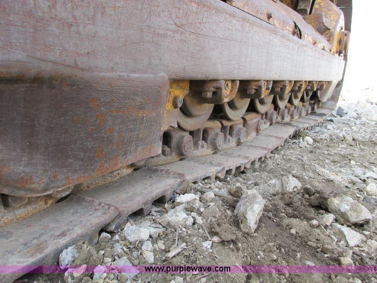 image for item F4211 1965 Caterpillar 955 track loader