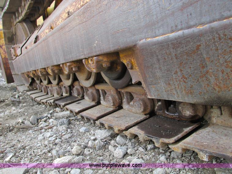 image for item F4211 1965 Caterpillar 955 track loader