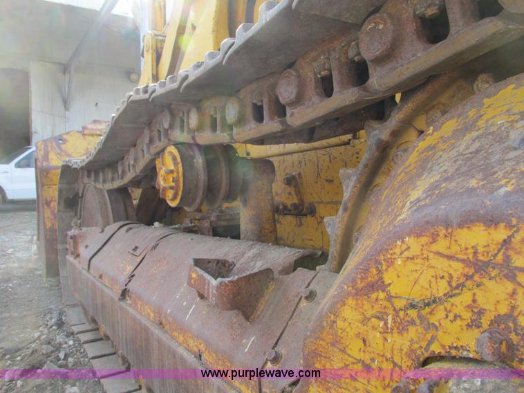 image for item F4211 1965 Caterpillar 955 track loader