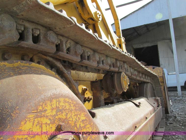 image for item F4211 1965 Caterpillar 955 track loader