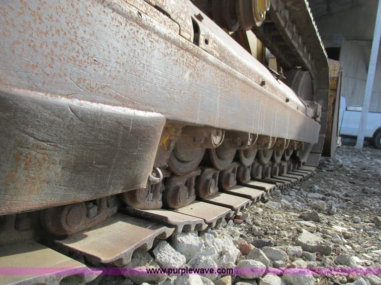 image for item F4211 1965 Caterpillar 955 track loader