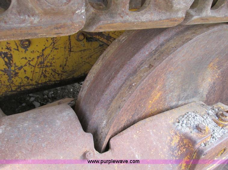 image for item F4211 1965 Caterpillar 955 track loader