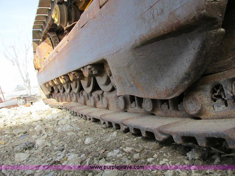 image for item F4211 1965 Caterpillar 955 track loader