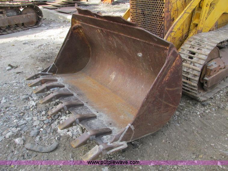 image for item F4211 1965 Caterpillar 955 track loader