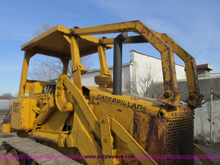 image for item F4211 1965 Caterpillar 955 track loader