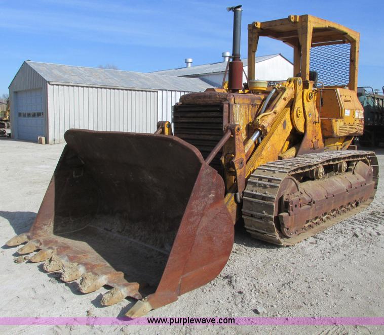 image for item F4213 1972 Caterpillar 977L track loader