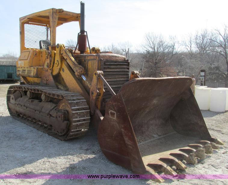 image for item F4213 1972 Caterpillar 977L track loader