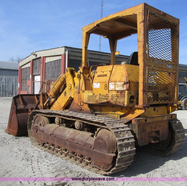 image for item F4213 1972 Caterpillar 977L track loader