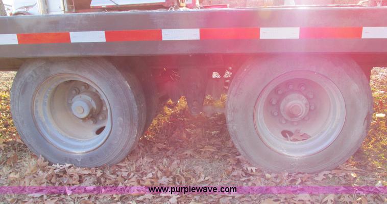 image for item F4224 1991 Towmaster T-40 20' equipment trailer