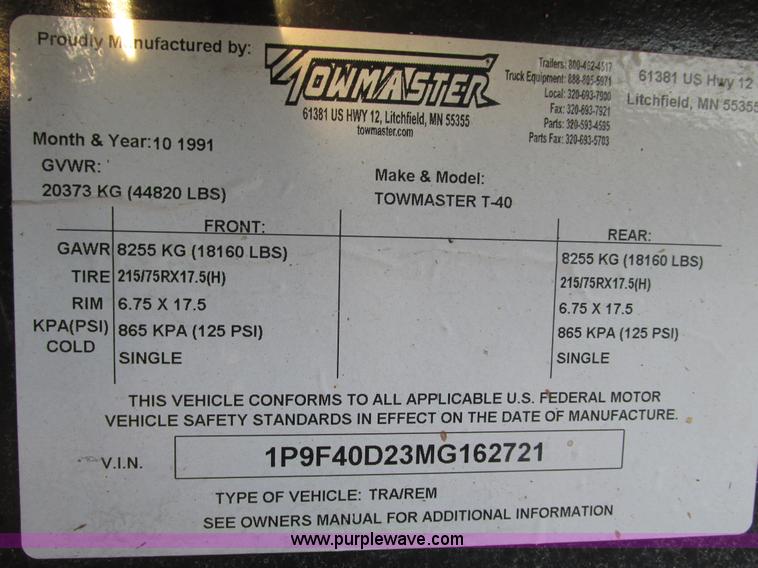 image for item F4224 1991 Towmaster T-40 20' equipment trailer