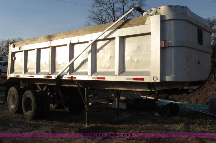 image for item F4227 1977 Highway TA 2442 24' aluminum end dump trailer