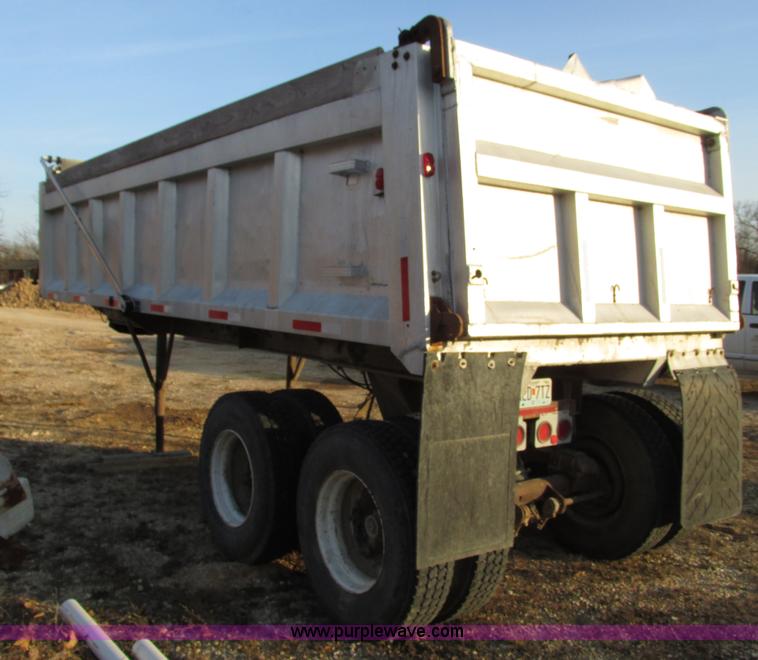 image for item F4227 1977 Highway TA 2442 24' aluminum end dump trailer