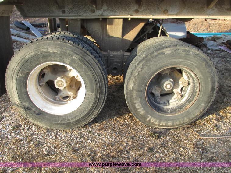 image for item F4227 1977 Highway TA 2442 24' aluminum end dump trailer