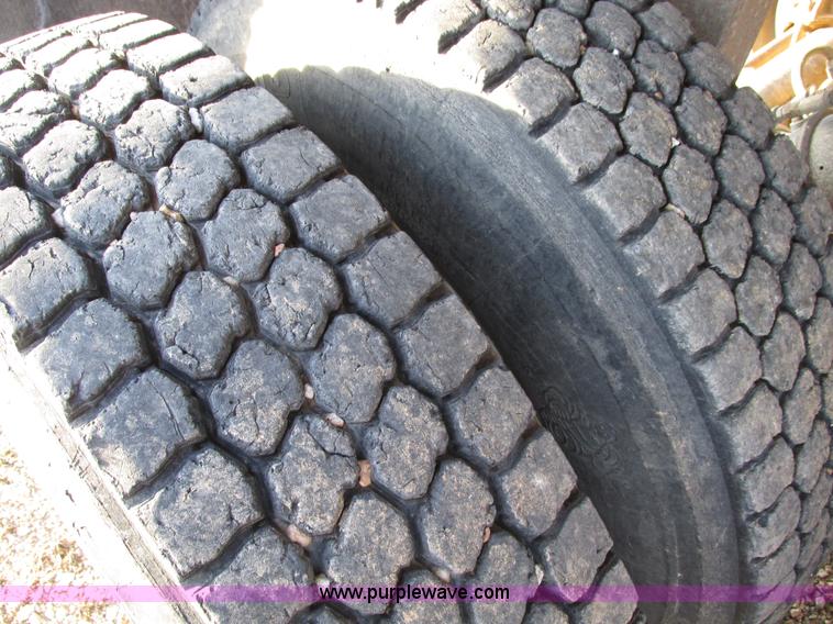 image for item F4227 1977 Highway TA 2442 24' aluminum end dump trailer