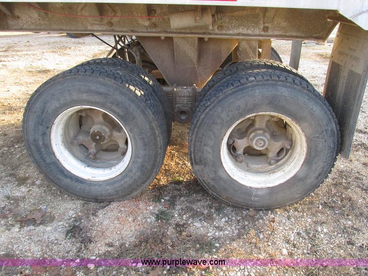 image for item F4227 1977 Highway TA 2442 24' aluminum end dump trailer