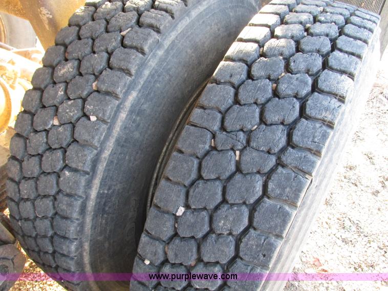 image for item F4227 1977 Highway TA 2442 24' aluminum end dump trailer