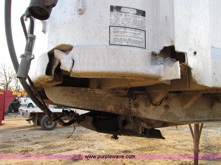 image for item F4227 1977 Highway TA 2442 24' aluminum end dump trailer