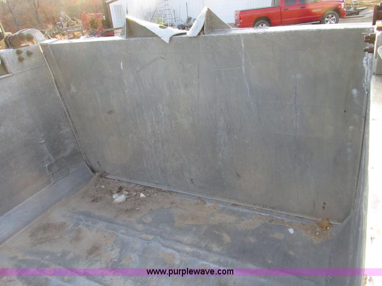 image for item F4227 1977 Highway TA 2442 24' aluminum end dump trailer