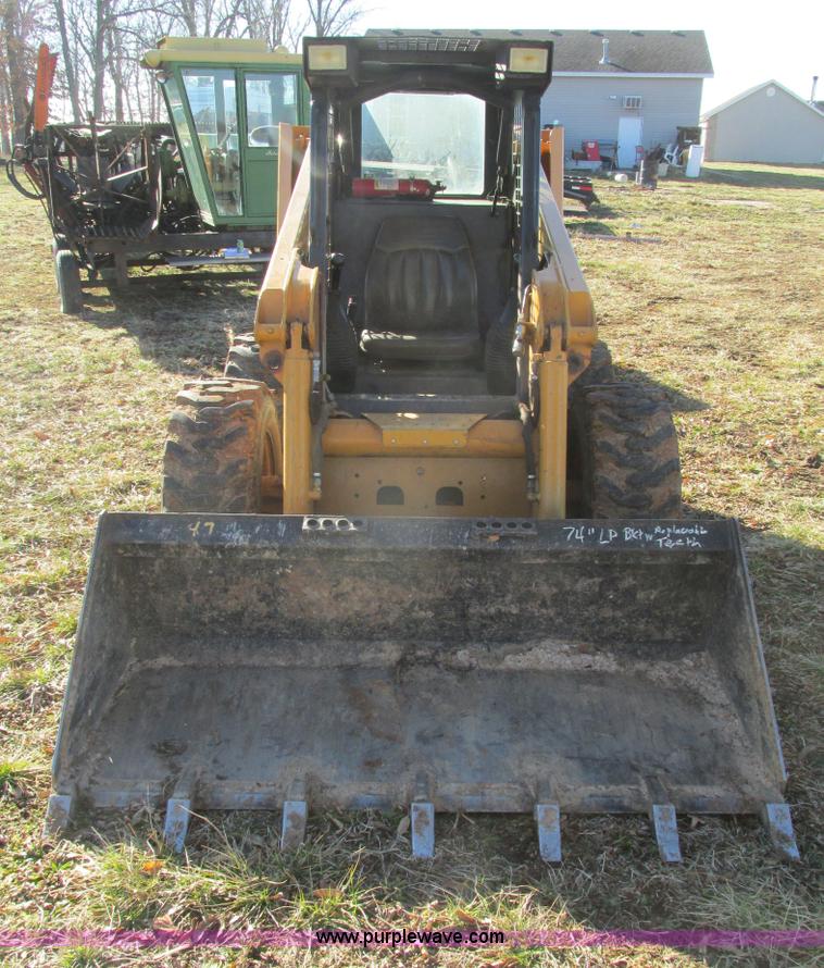 image for item F4247 2003 Case 70XT skid steer