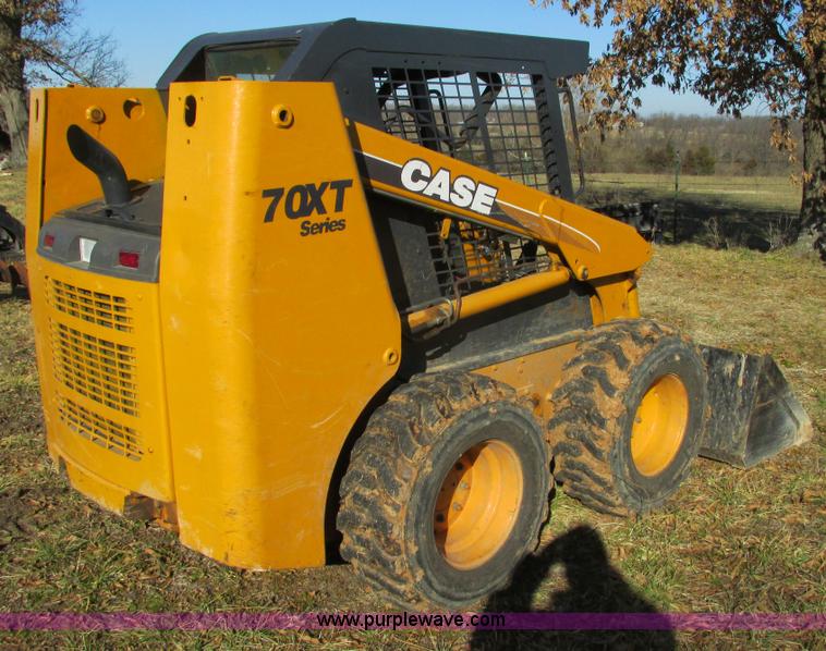 image for item F4247 2003 Case 70XT skid steer