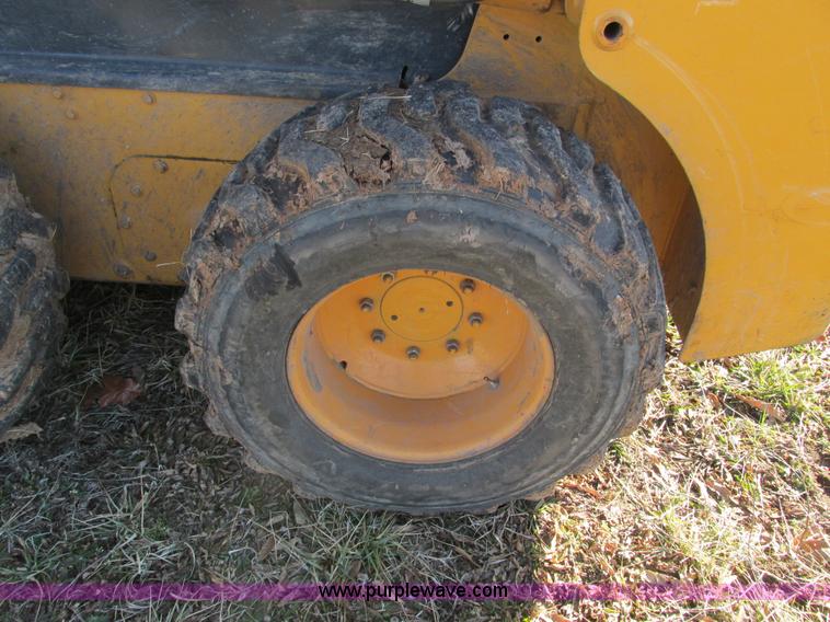 image for item F4247 2003 Case 70XT skid steer