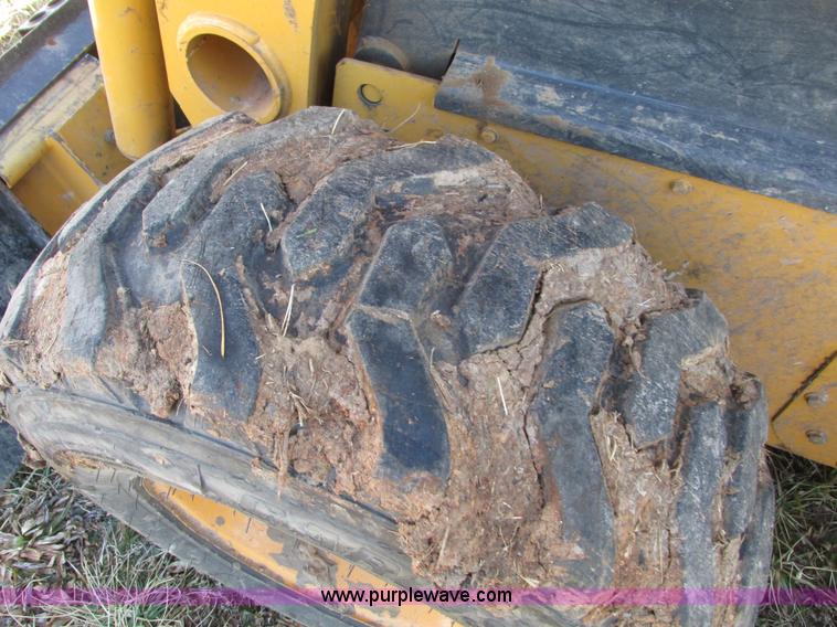 image for item F4247 2003 Case 70XT skid steer