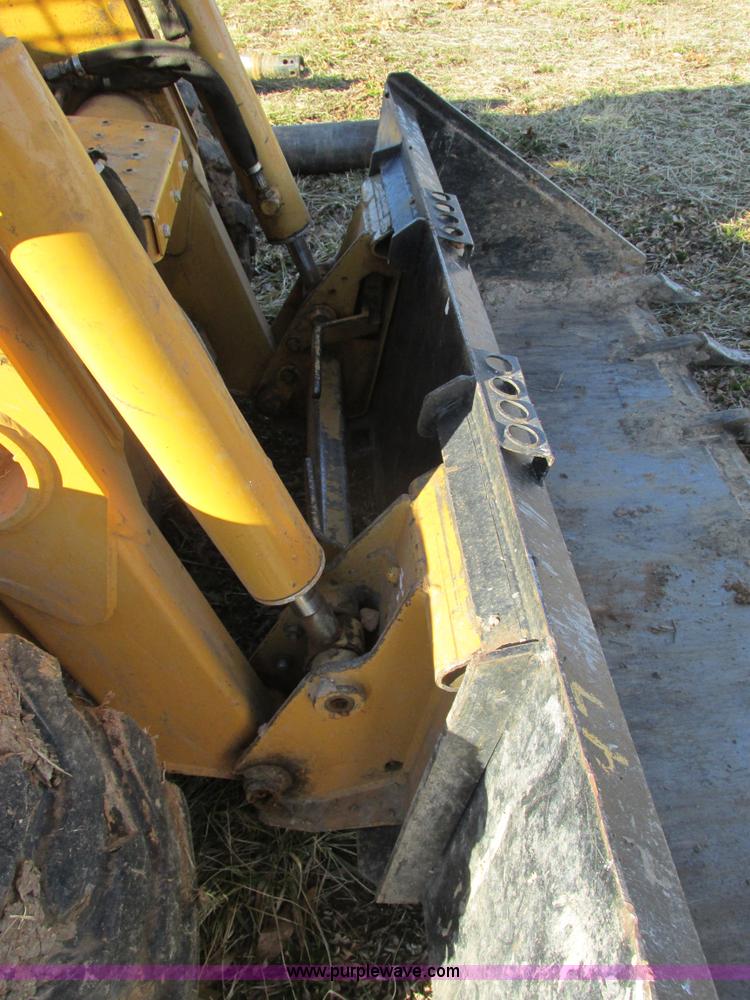 image for item F4247 2003 Case 70XT skid steer