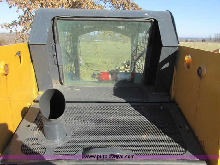 image for item F4247 2003 Case 70XT skid steer