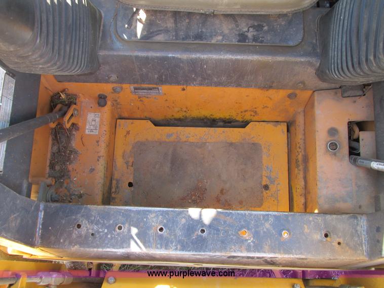 image for item F4247 2003 Case 70XT skid steer