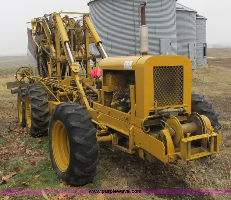 image for item F4271 Speicher Bros 600 tandem traction trencher