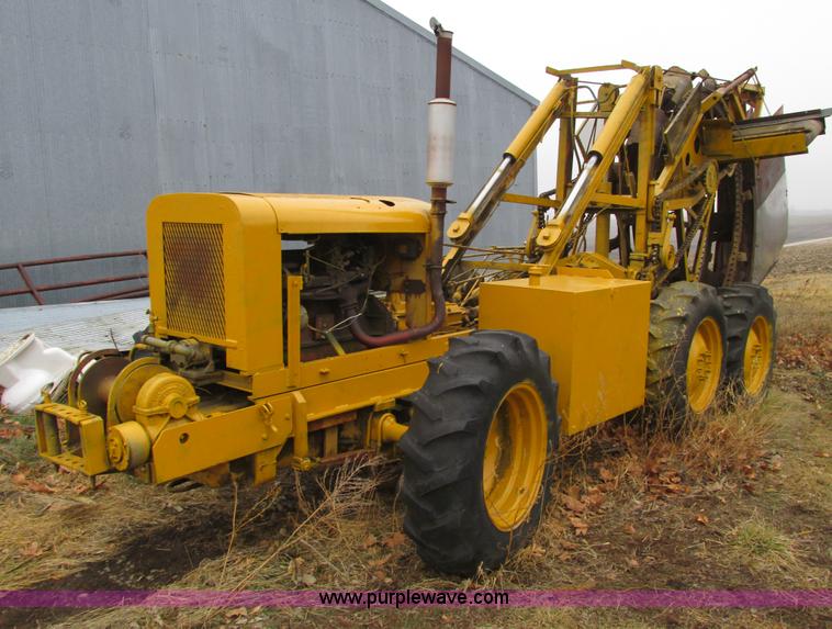 image for item F4271 Speicher Bros 600 tandem traction trencher