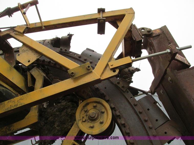 image for item F4271 Speicher Bros 600 tandem traction trencher