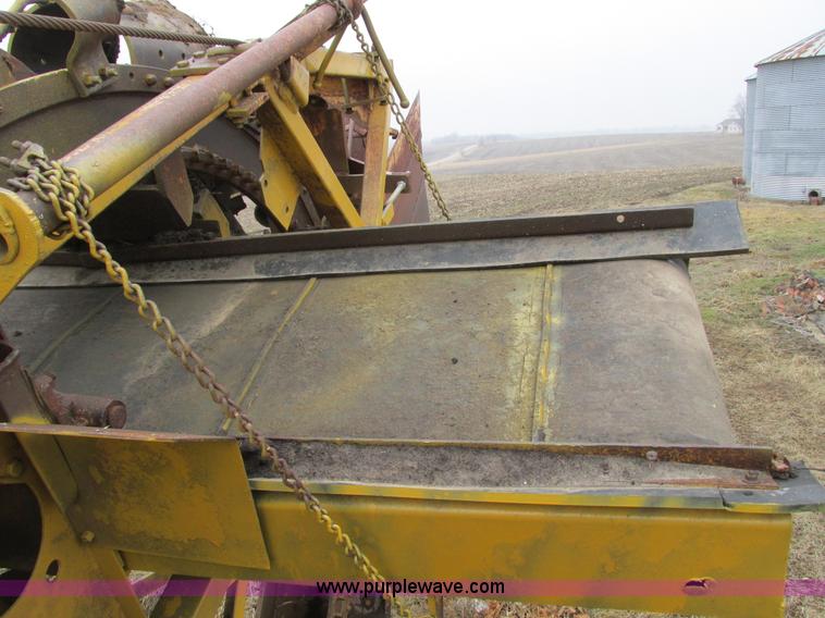 image for item F4271 Speicher Bros 600 tandem traction trencher