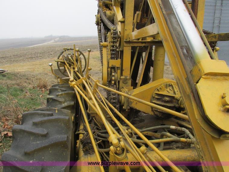 image for item F4271 Speicher Bros 600 tandem traction trencher