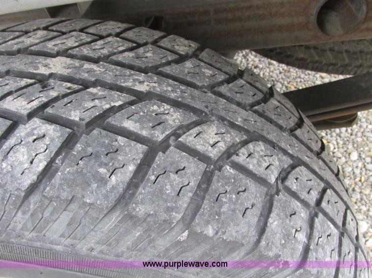 image for item F4296 2005 Chevrolet Silverado 1500 Extended Cab pickup truck