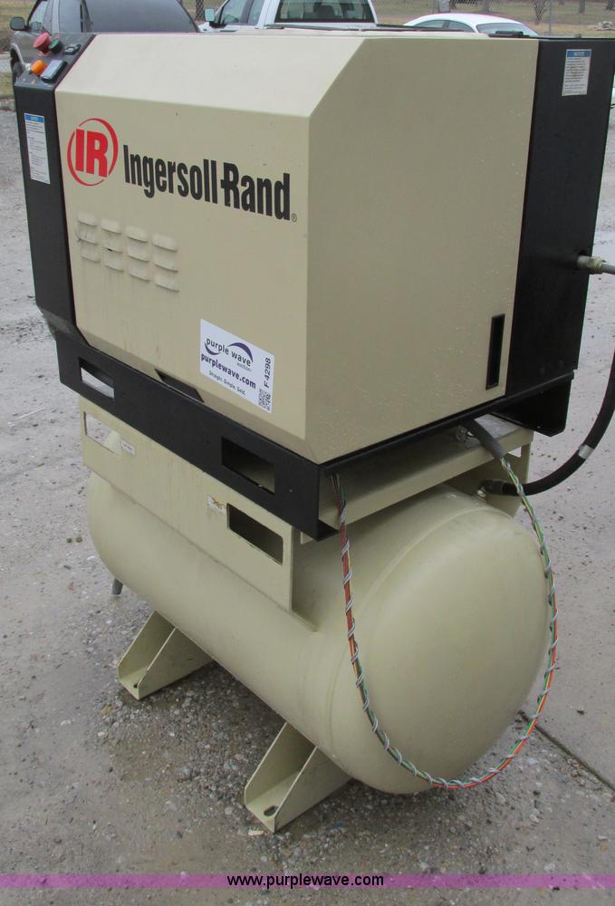 image for item F4298 Ingersoll Rand SSR-HP7.5 air compressor
