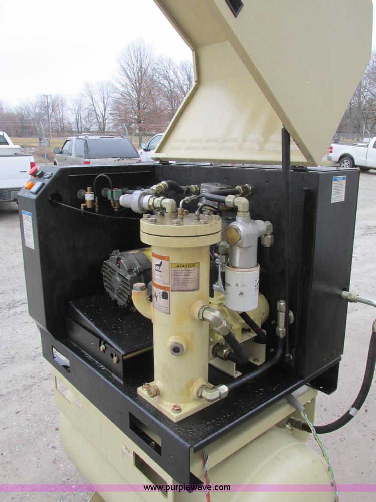 image for item F4298 Ingersoll Rand SSR-HP7.5 air compressor