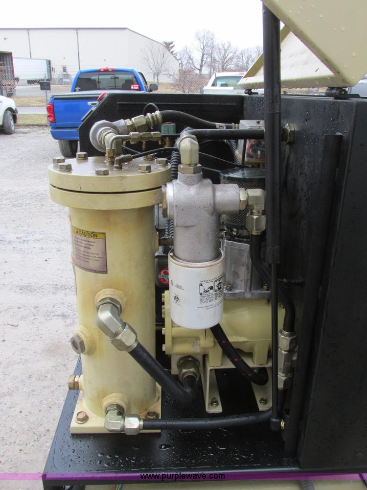 image for item F4298 Ingersoll Rand SSR-HP7.5 air compressor