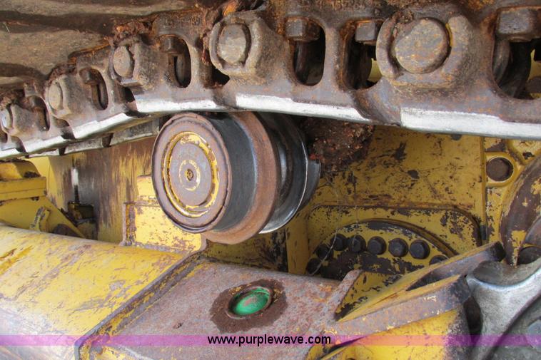 image for item F4705 2007 John Deere 850J LT dozer