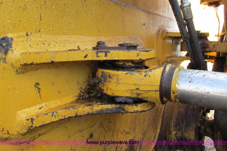 image for item F4705 2007 John Deere 850J LT dozer