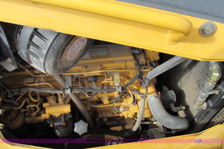 image for item F4705 2007 John Deere 850J LT dozer