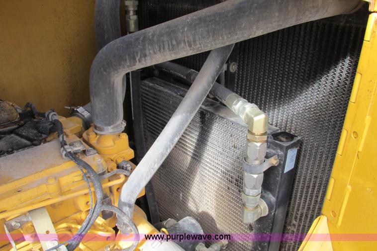 image for item F4705 2007 John Deere 850J LT dozer