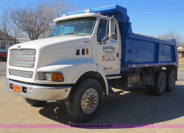 image for item F6587 1997 Ford Louisville dump truck
