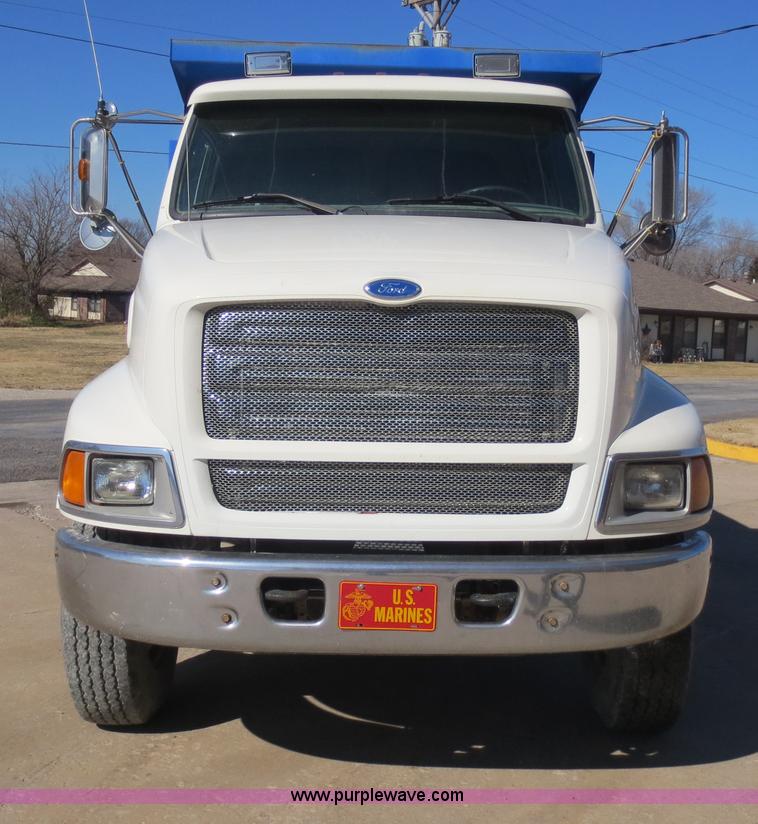 image for item F6587 1997 Ford Louisville dump truck