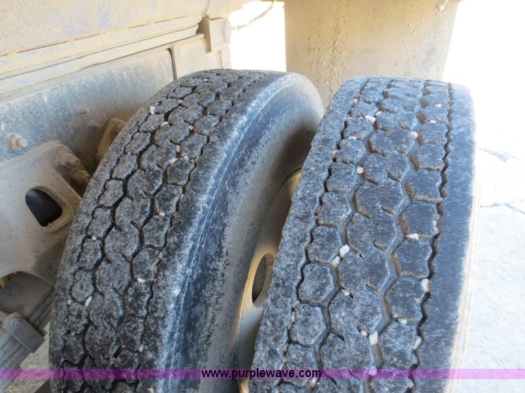 image for item F6587 1997 Ford Louisville dump truck