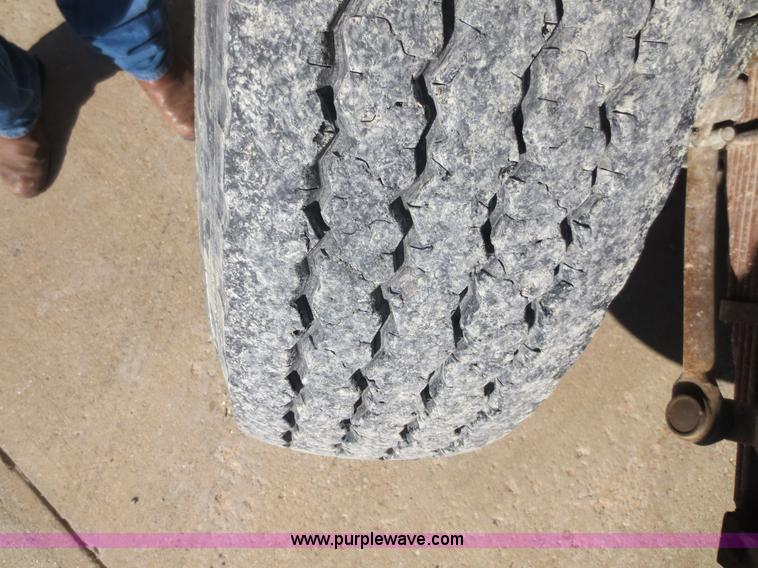 image for item F6587 1997 Ford Louisville dump truck