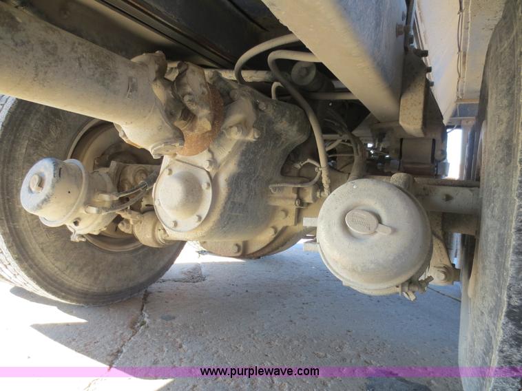 image for item F6587 1997 Ford Louisville dump truck