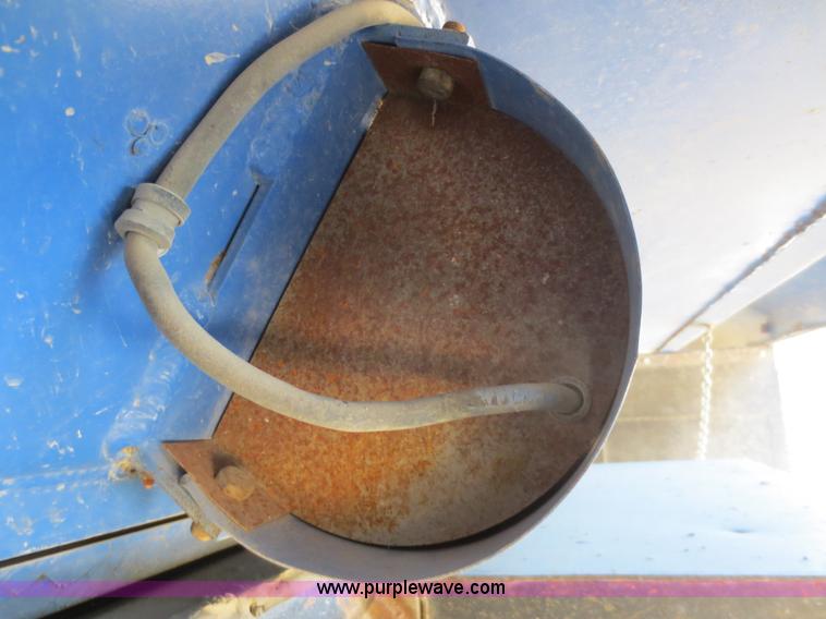 image for item F6587 1997 Ford Louisville dump truck