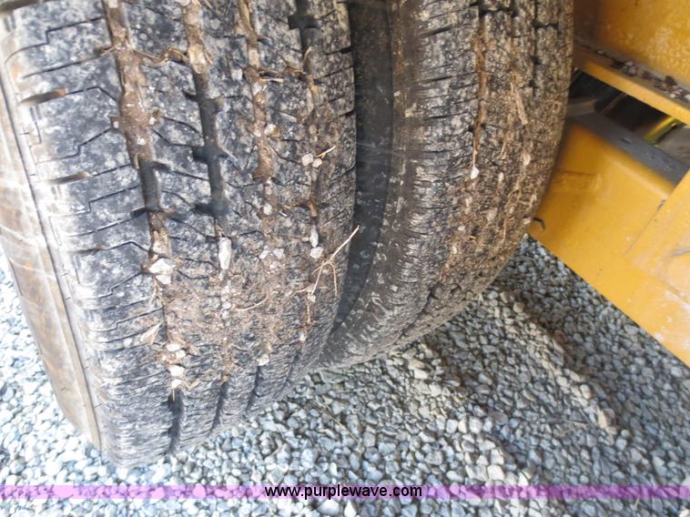 image for item F6588 2000 Behnke 14 ton equipment trailer