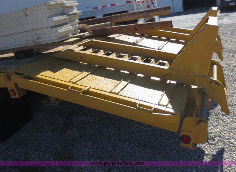 image for item F6588 2000 Behnke 14 ton equipment trailer